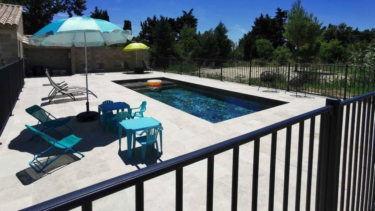 Pujaut House | Renovated 50m2 house in 2021, swimming pool, 10min Avignon
