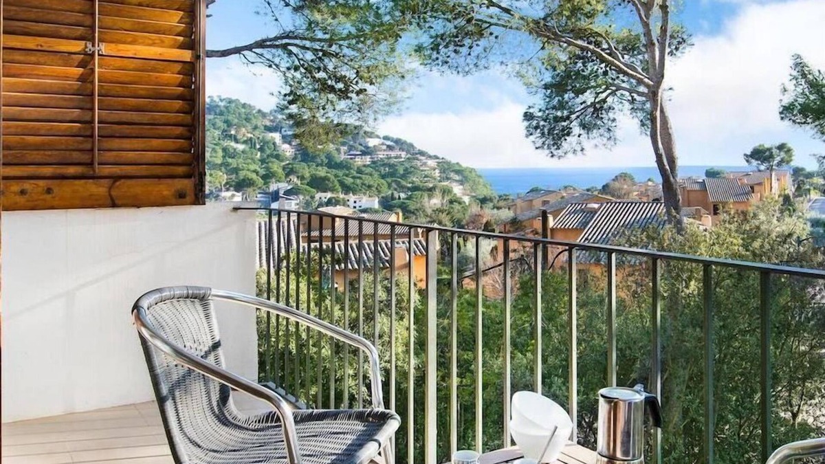 Llafranc Apartment | Renovated apartment at 500 metres from the beach, ideal for families