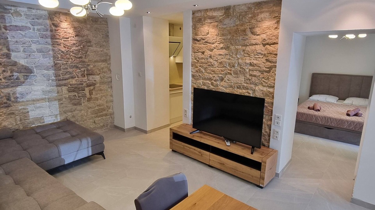 Pridraga Cottage | Renovated apartment in 130 year old country house