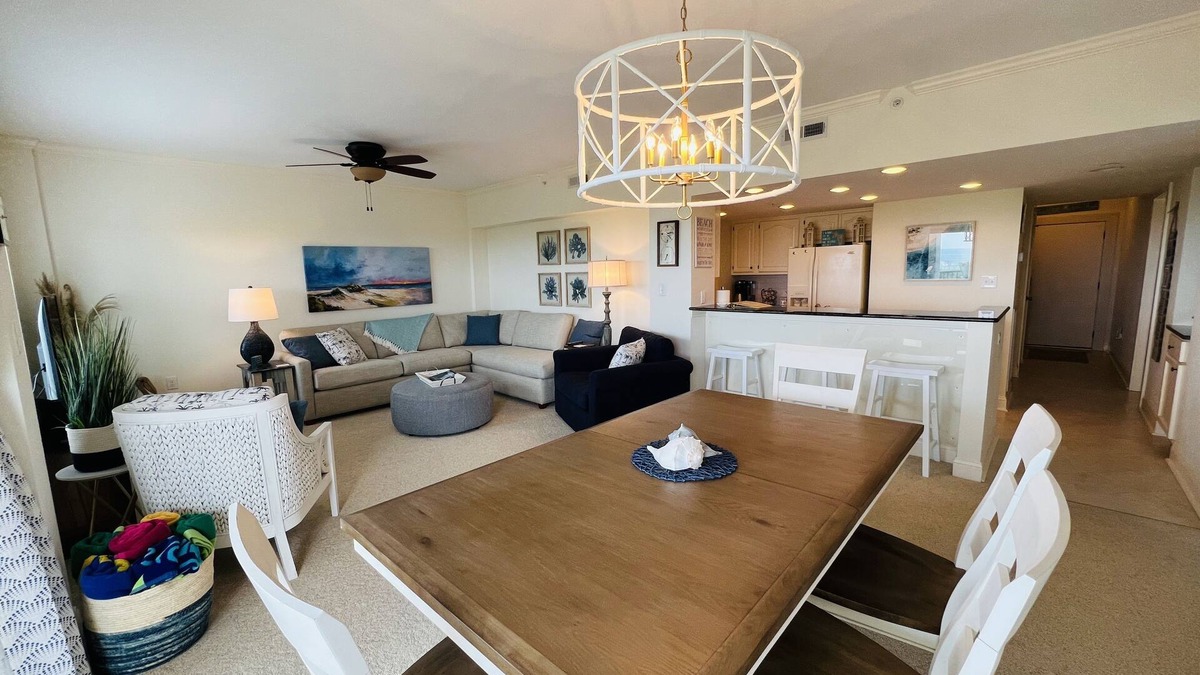 Shell Island Condo | Renovated beach front condo in amenity-filled Duneridge