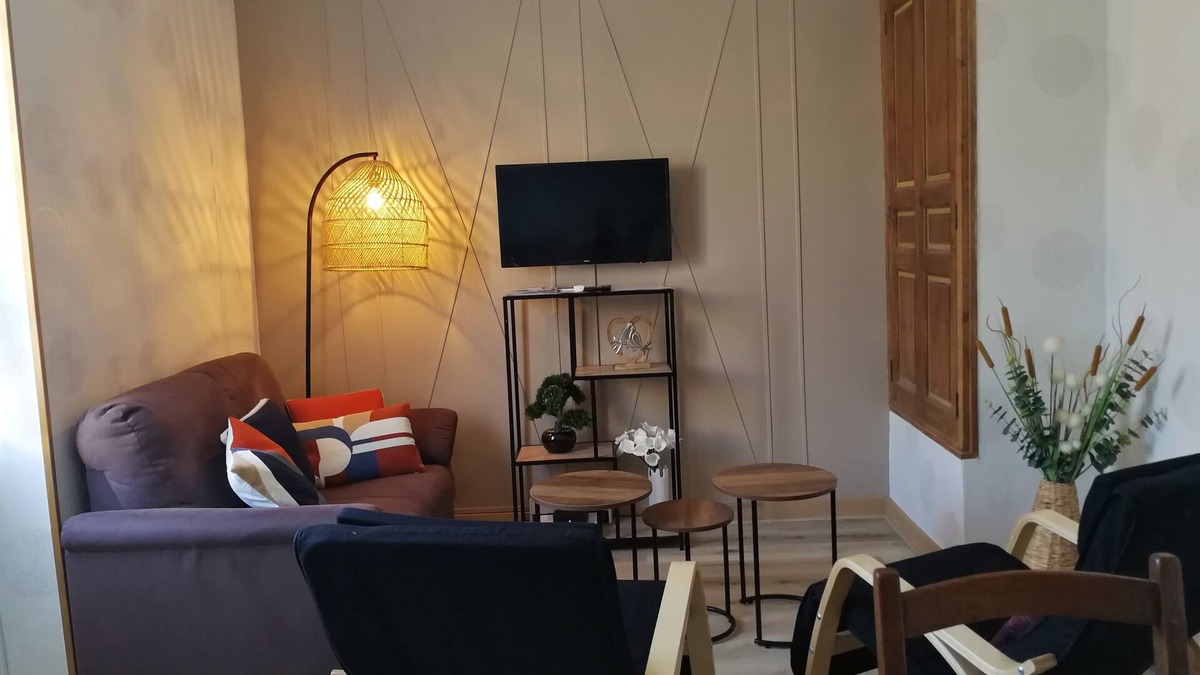 Montescot House | Renovated Catalan house