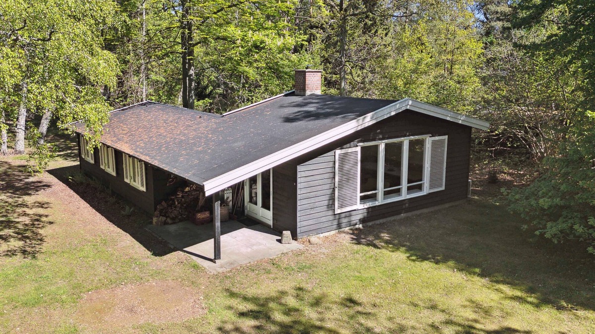 Rrvig House | Renovated cottage near forest and beach