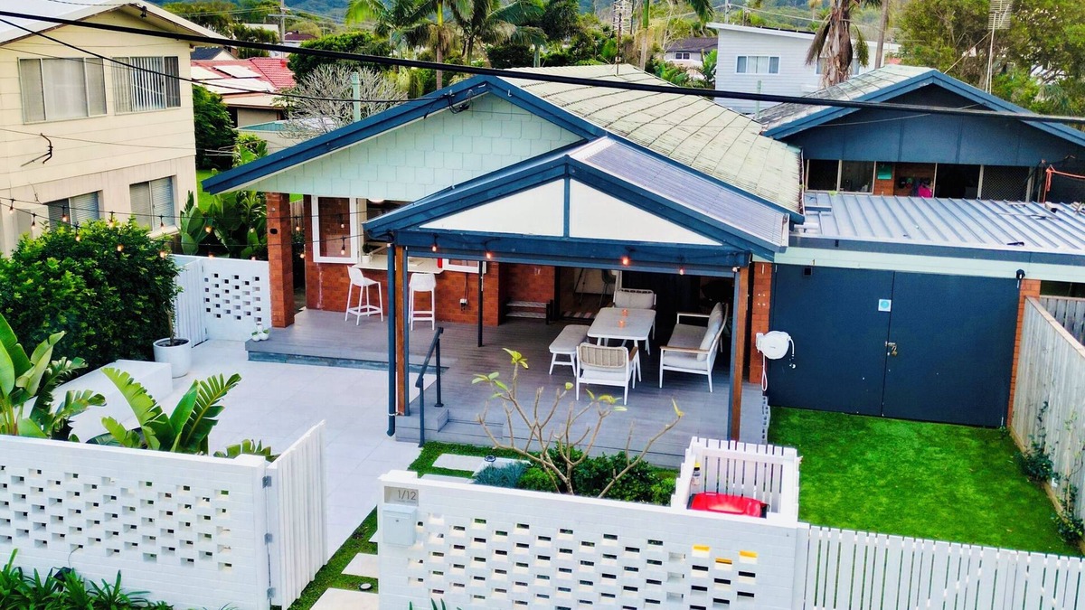 Bogangar House | 🏖️ Renovated Family Beach House, Walk to Sand 🌊
