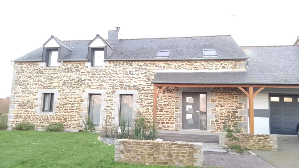 Saint-James House | Renovated farmhouse 15 minutes from Mont Saint Michel