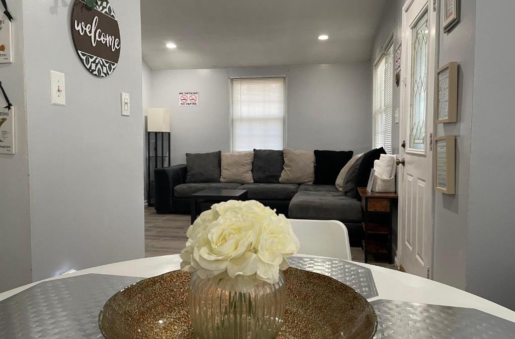 Langley Park Apartment | Renovated guest house