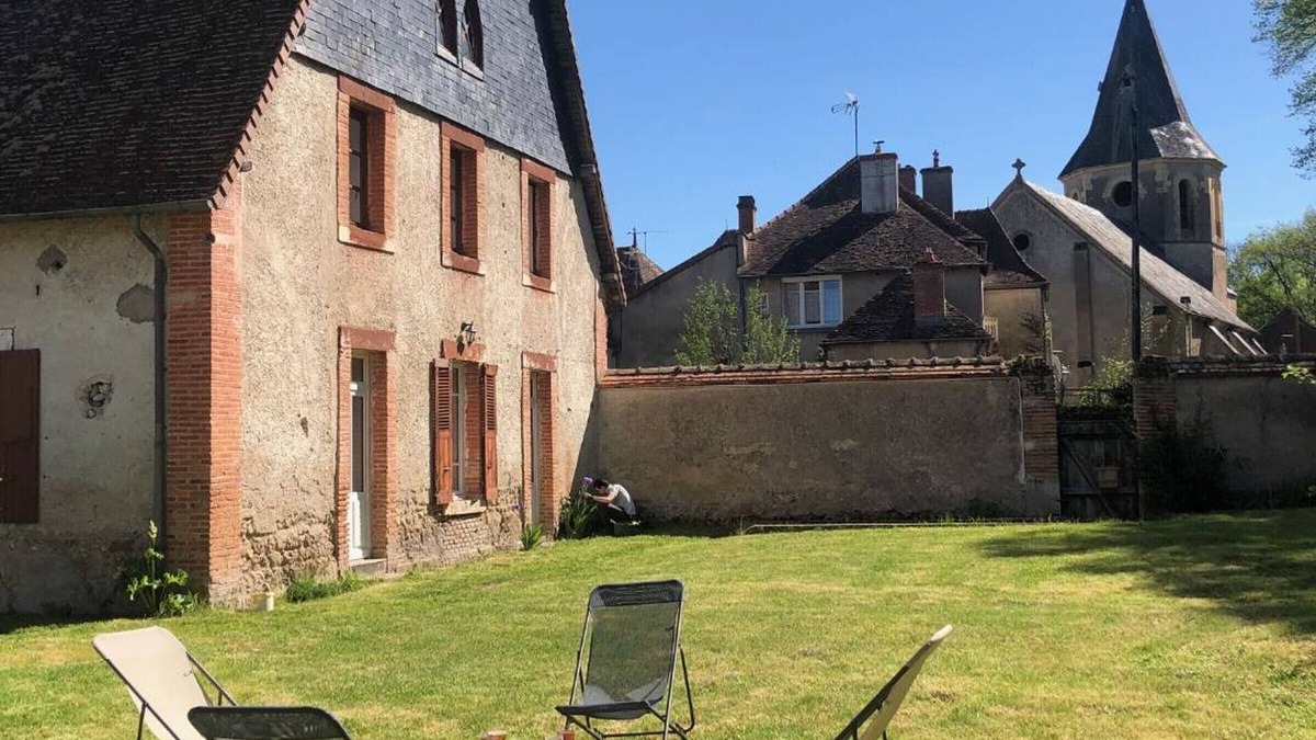 Jaligny-sur-Besbre Cottage | Renovated house with garden in Jaligny-sur-Besbre