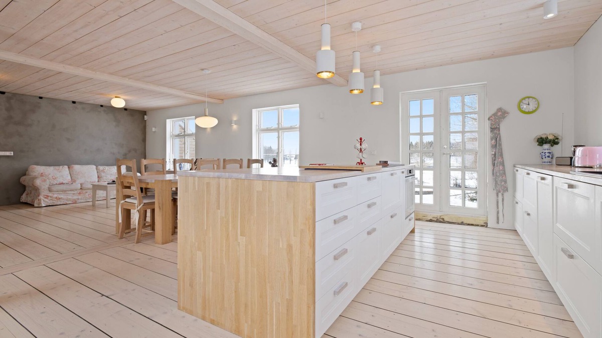 Mosfellsbaer House | Renovated house with a feel of the countryside.