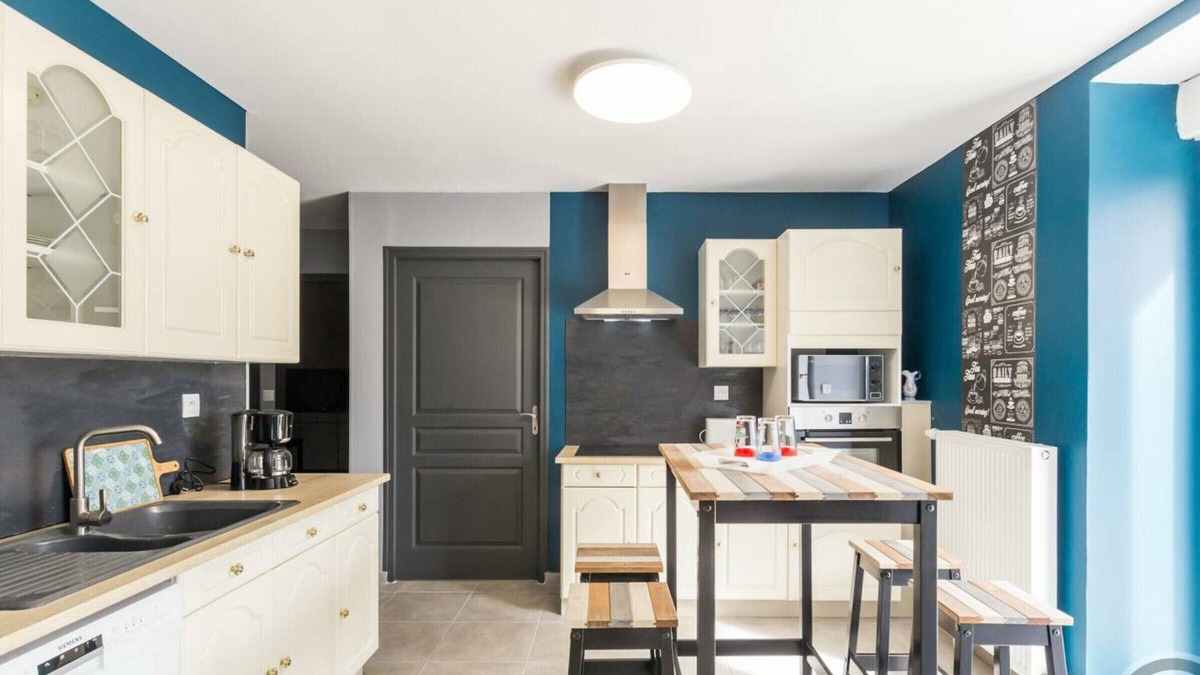 Beslon Cottage | Renovated house with terrace and garden in Villedieu les Poêles