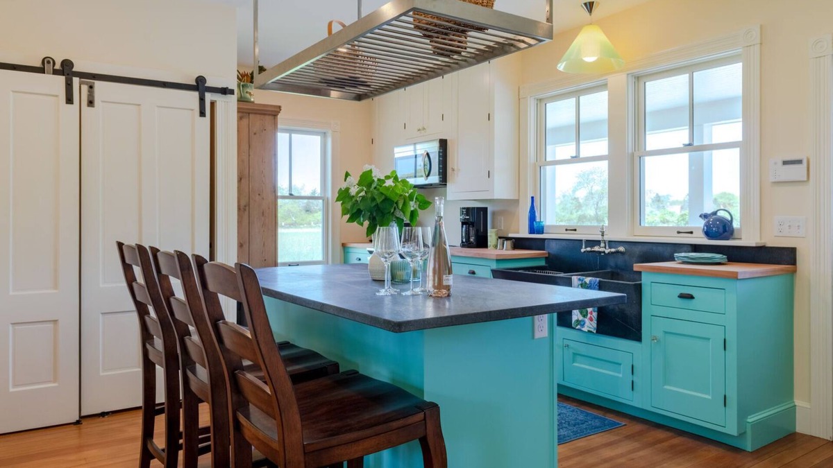 Matunuck House | Renovated Matunuck Farmhouse with private access to Potters Pond, double kayak included