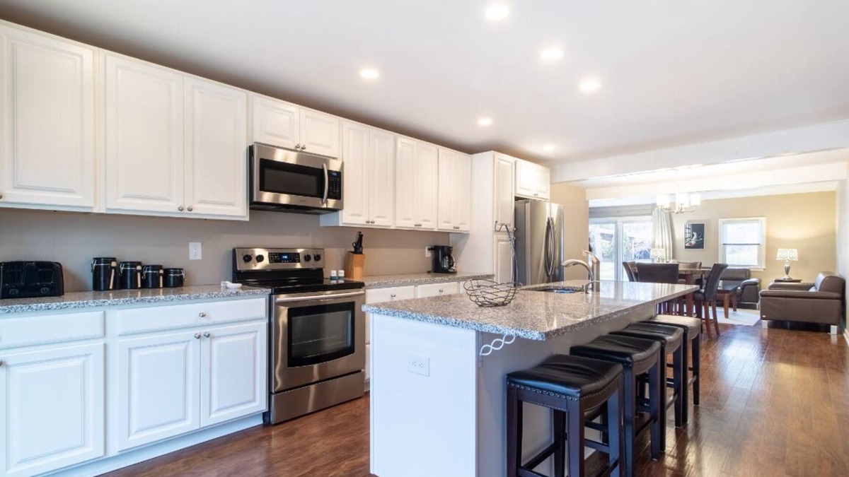 New Milford House | Renovated, one level home in an excellent location. Walk to the beach!