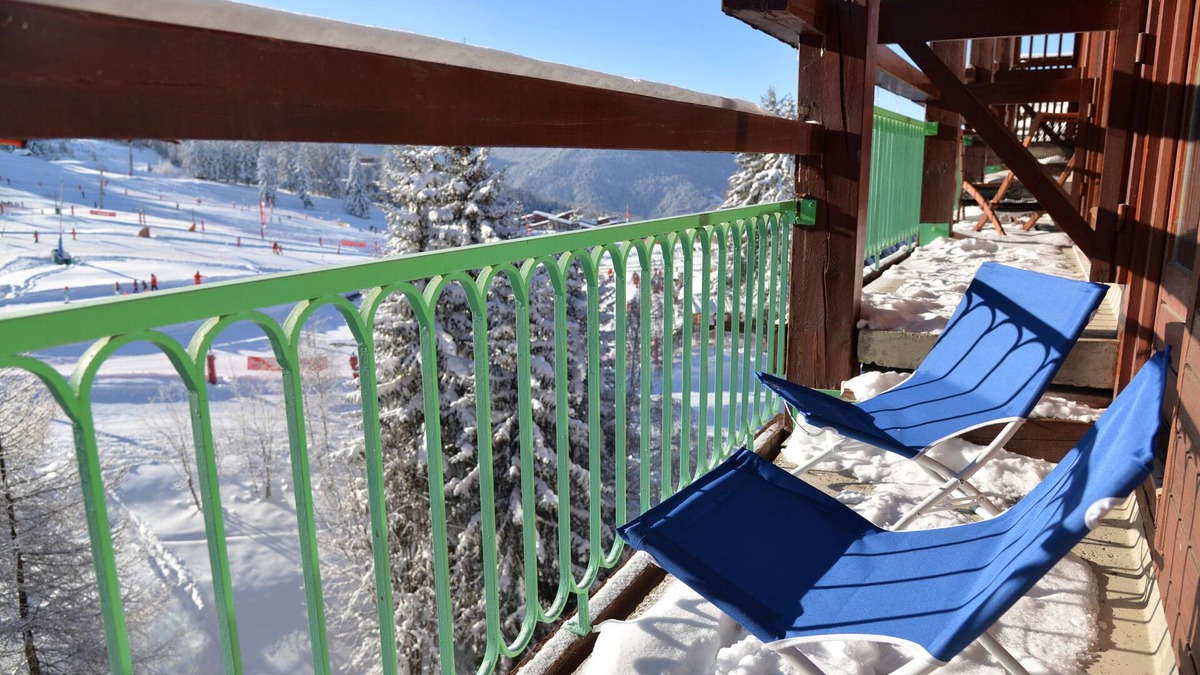 Arc-1800 Apartment | Renovated studio facing south, high floor with views, direct access to slopes, Lauzières