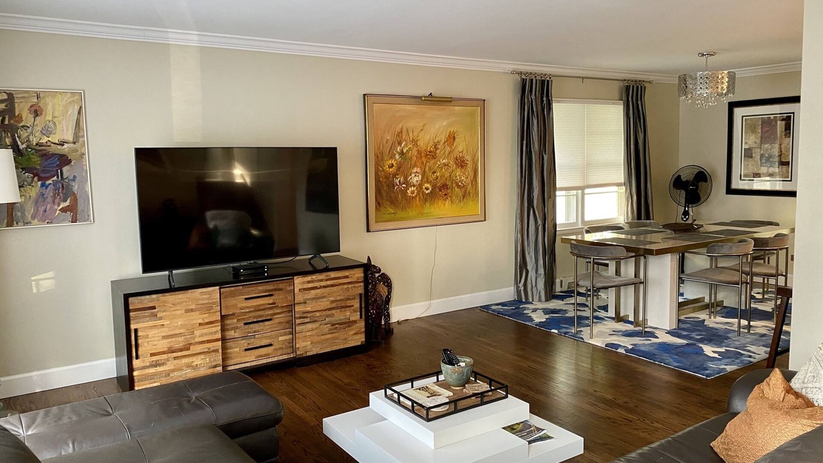 Saugerties House | Renovated Saugerties Village Home ~Close to shops, restaurants, Fall Festivals!
