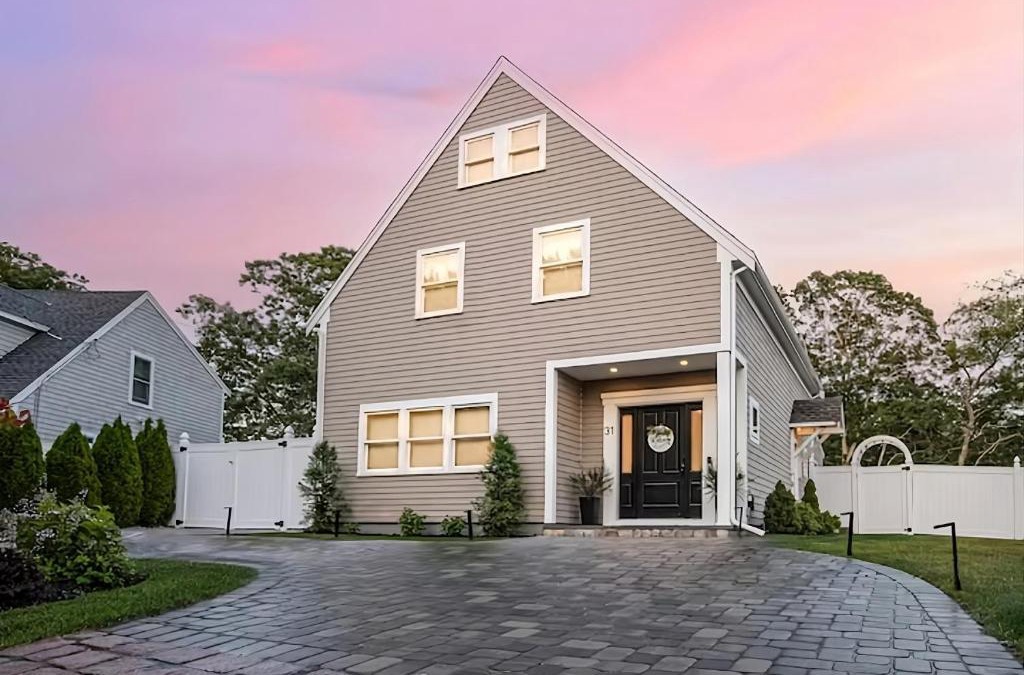 Hyannis House | Renovated & Sophisticated Home Near Beach & Shops!