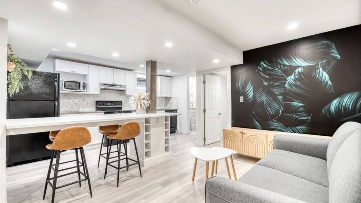 Bankview Apartment | Renovated suite near 17th