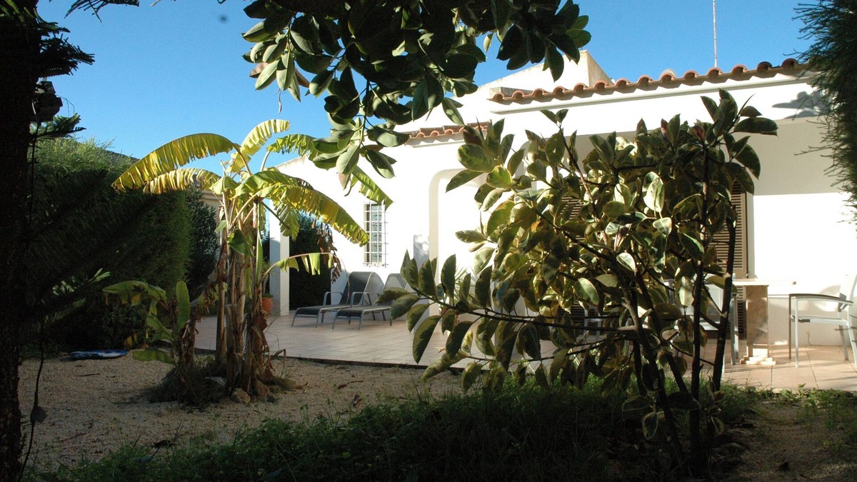 Vila do Bispo Villa | Renovated Villa With Stunning Mediterranean Garden