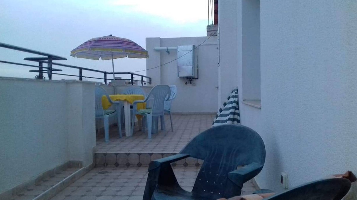 Hiboun House | rent for vacancy, pretty well equipped apartment in tourist area of Mahdia