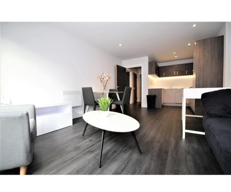 Leicester City Centre Apartment | Rent Luxuri - Luxury 2 bed Apartment