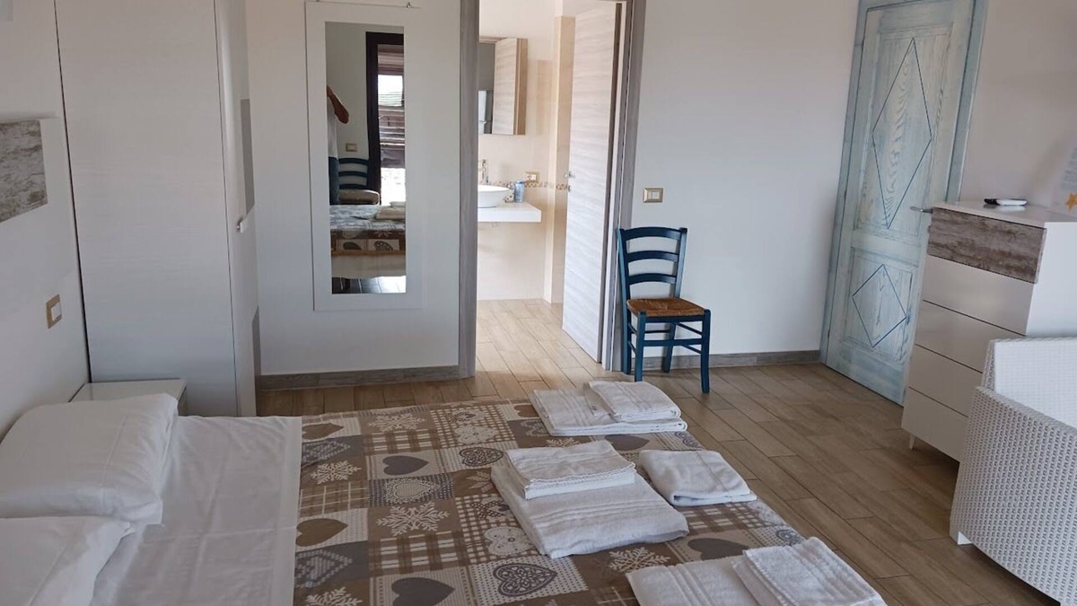 Girasole House | Rent rooms and apartment