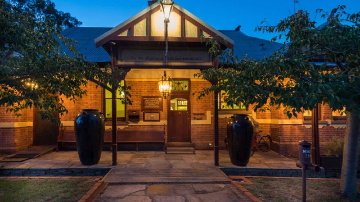 Maldon House | Rent your own Hotel in the Victorian Goldfields