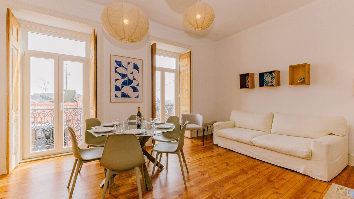 Encarnacao Apartment | RENT4REST CASTLE VIEW FAMILY & FRIENDS BAIRRO ALTO