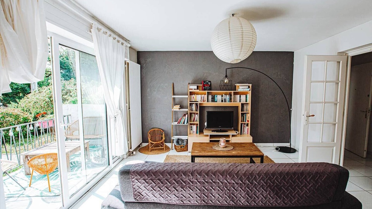 Thonon-les-Bains Apartment | Rental T3 + terrace in house "Le Ripaille