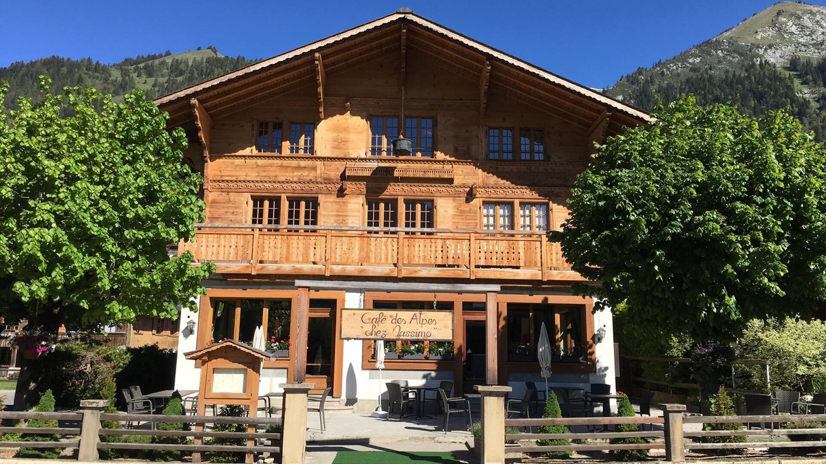 Chateau-d'Oex Apartment | Rentals by Laura - Apartment les Alpes in Château-d'Œx