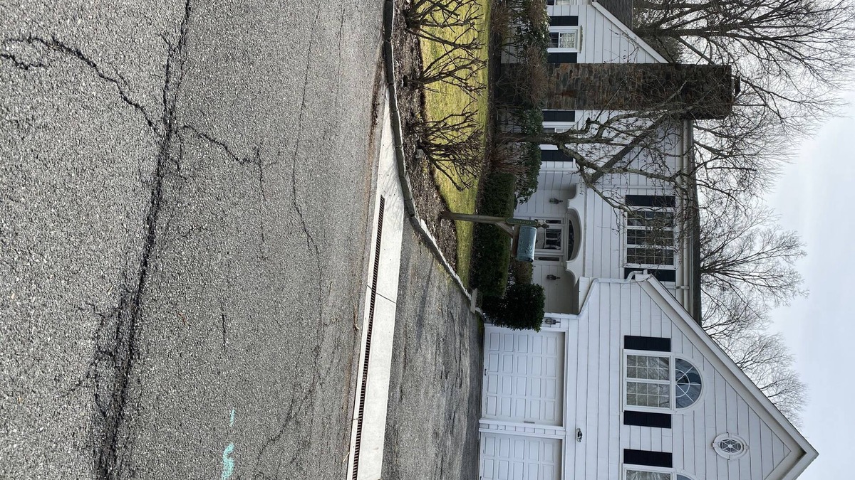 Mamaroneck House | Renting Driveway only for 2020 US Open