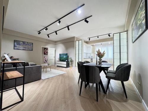 Chisinau Apartment | RentNow New Lux 3 Bedrooms Apartment with Balcony