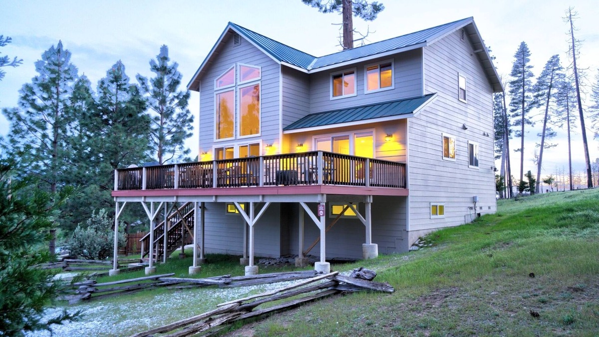 Foresta House | Reservation Never Needed! Private Home with Stunning Half Dome & El Cap Views!