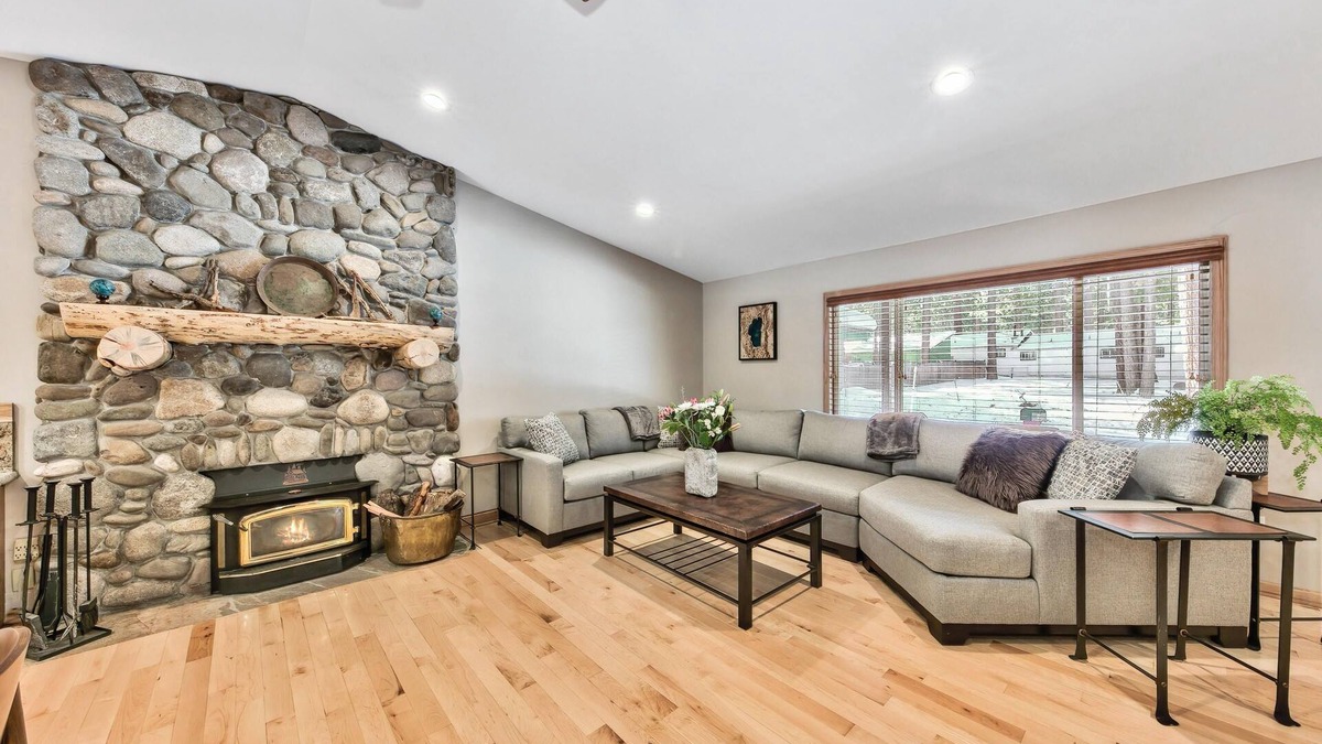 Tahoe Valley Villa | Reserve your Tahoe Experience