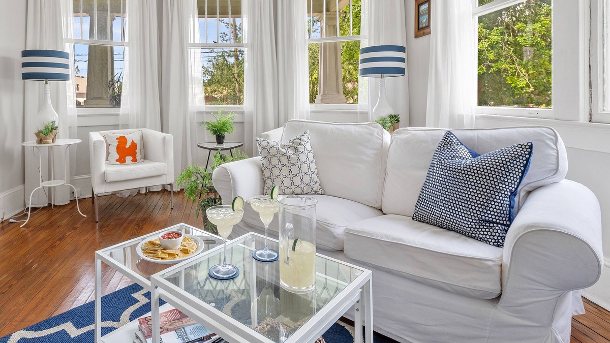 Westside Apartment | Resi on Rutledge: Urban Chic Living