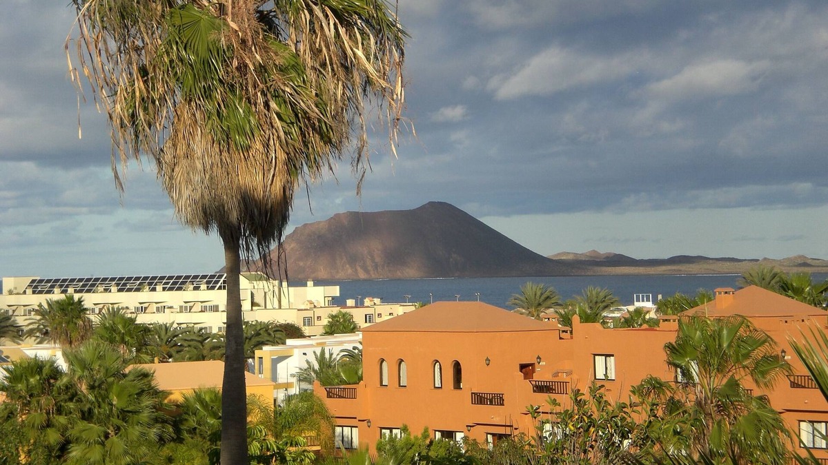 Corralejo House | Residence house with pool. Free WIFI. Special offers for JULY