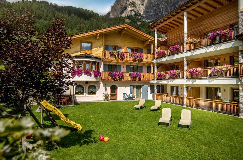 Corvara in Badia Apartment | Residence Angelika