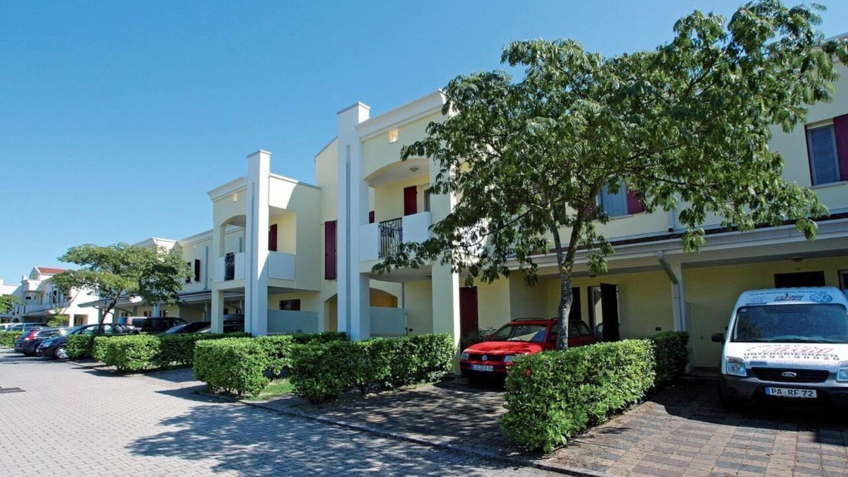 Bibione Lido del Sole Apartment | Residence Calycanthus three-room apartment C1 for 7 people