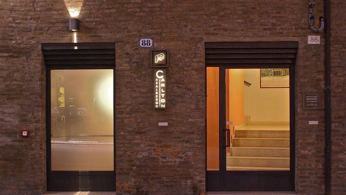 Ferrara House | Residence Carlton