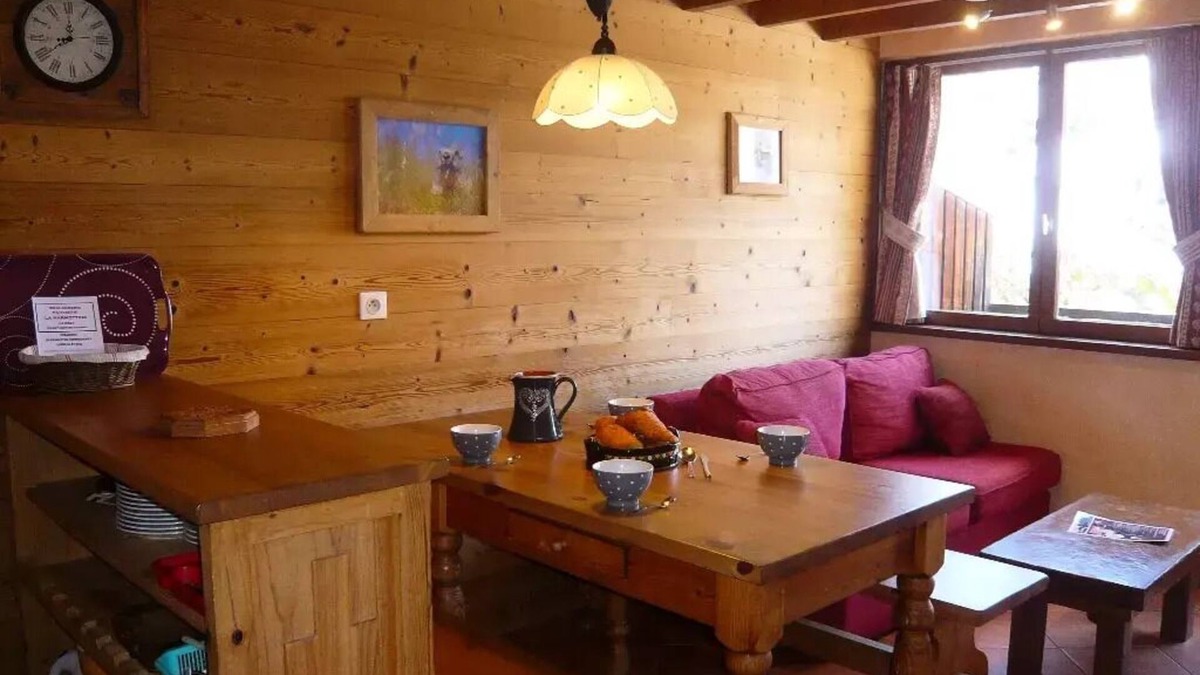 Champagny-en-Vanoise Apartment | Residence Les Edelweiss - 3 Rooms 5 People