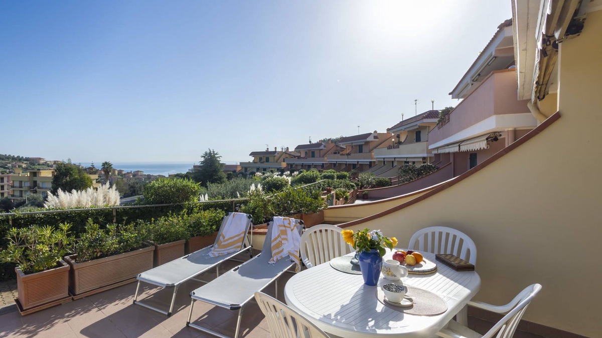 Pantai House | Residence Gli Ulivi by Interhome