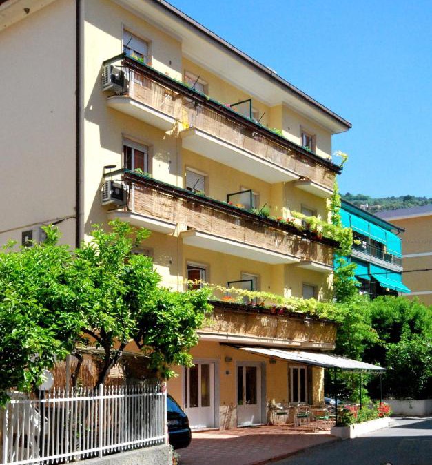 Finale Pia Apartment | Residence Glicini