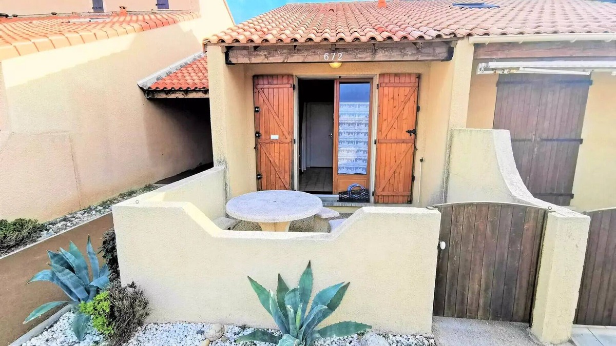 Leucate Villa | Residence Grande Bleue - VILLA T1 CAB MEZZ 4 sleeping accommodations PORT LEUCATE