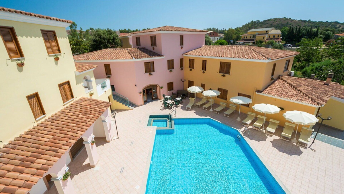 Orosei Apartment | Residence in Orosei with 2 bedrooms sleeps 6