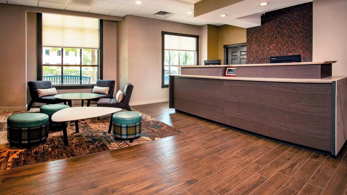 Eisenhower East Hotel | Residence Inn Alexandria Old Town/Duke Street by Marriott