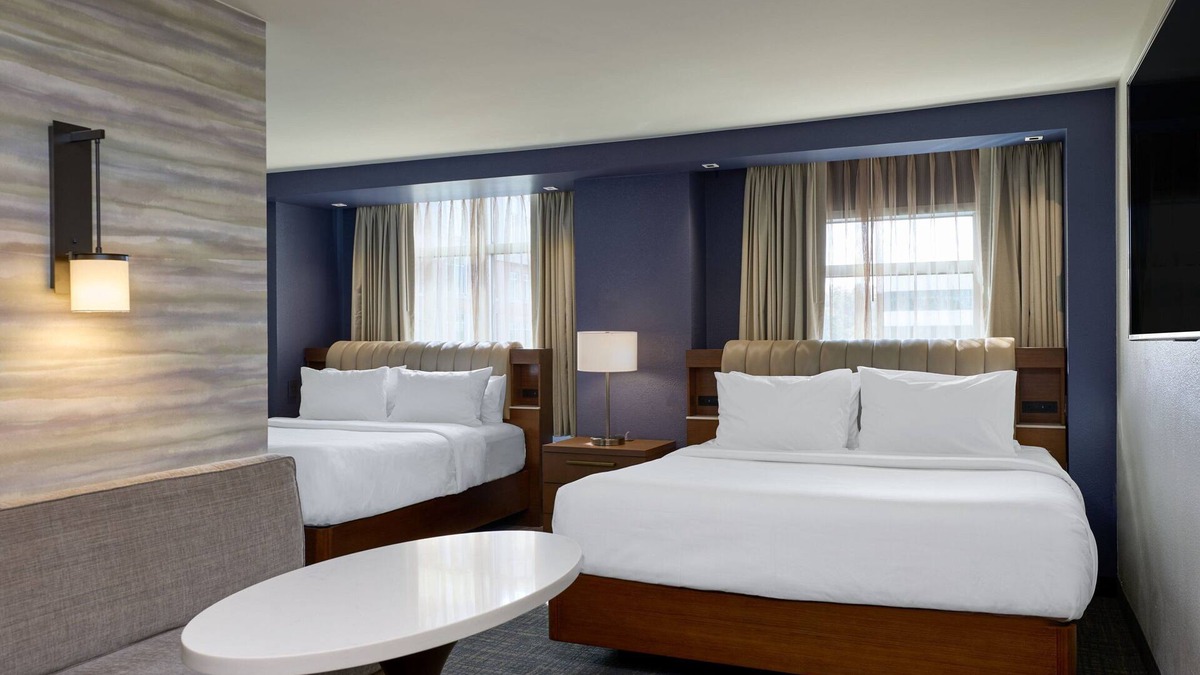 Crystal City Hotel | Residence Inn Arlington Capital View