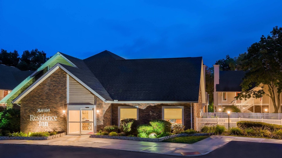 Windsor Hotel | Residence Inn by Marriott Hartford/Windsor