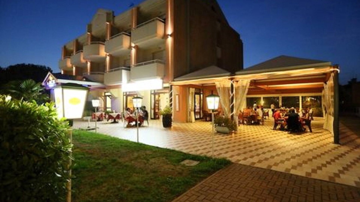 Ronchi Di Campanile Hotel | Residence Joker