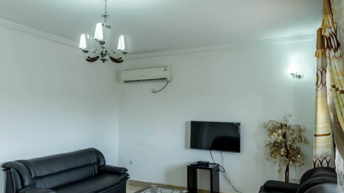 Douala Apartment | Residence "LA DETENTE" appart 6, Your comfort, Your security: Our Priorities.