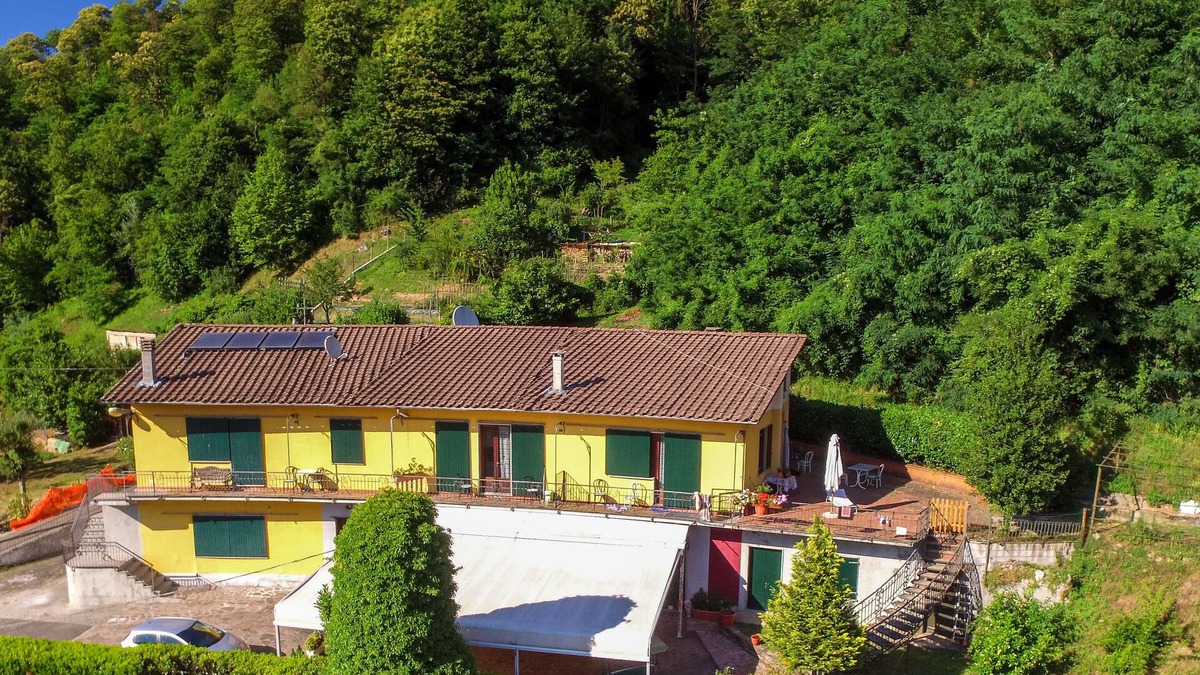 Mologno House | Residence La Mezzaluna