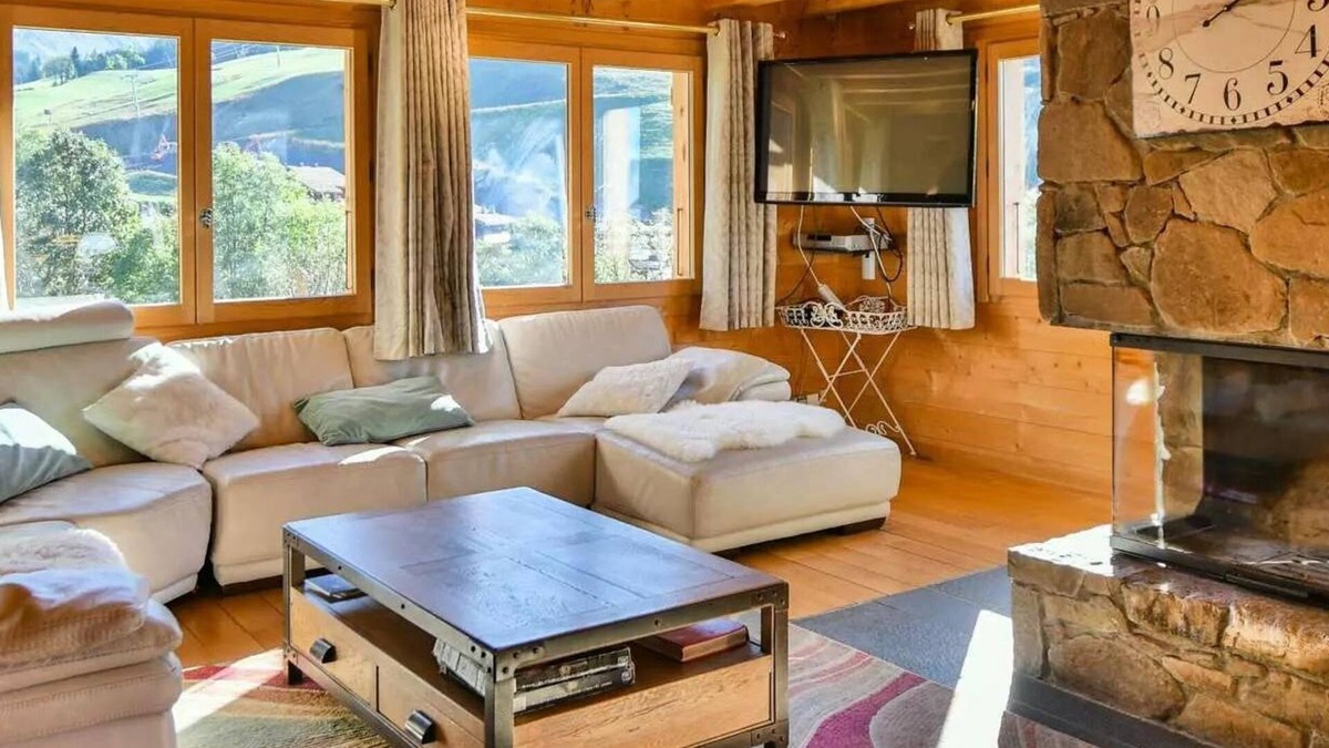 Le Chinaillon Ski Chalet | Residence Laurencieres-le Grand Bornand - Large independent chalet "Les Laurencières", 18 people, 7 bedrooms, wifi, close to shops!