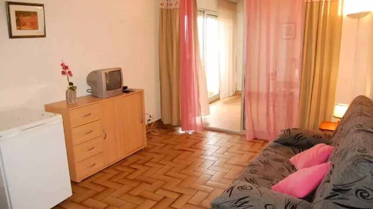 Port Leucate Apartment | Residence Les Cyclades - STUDIO 4 PERSONS 4 sleeping PORT LEUCATE. Ref: 2CYC 39A