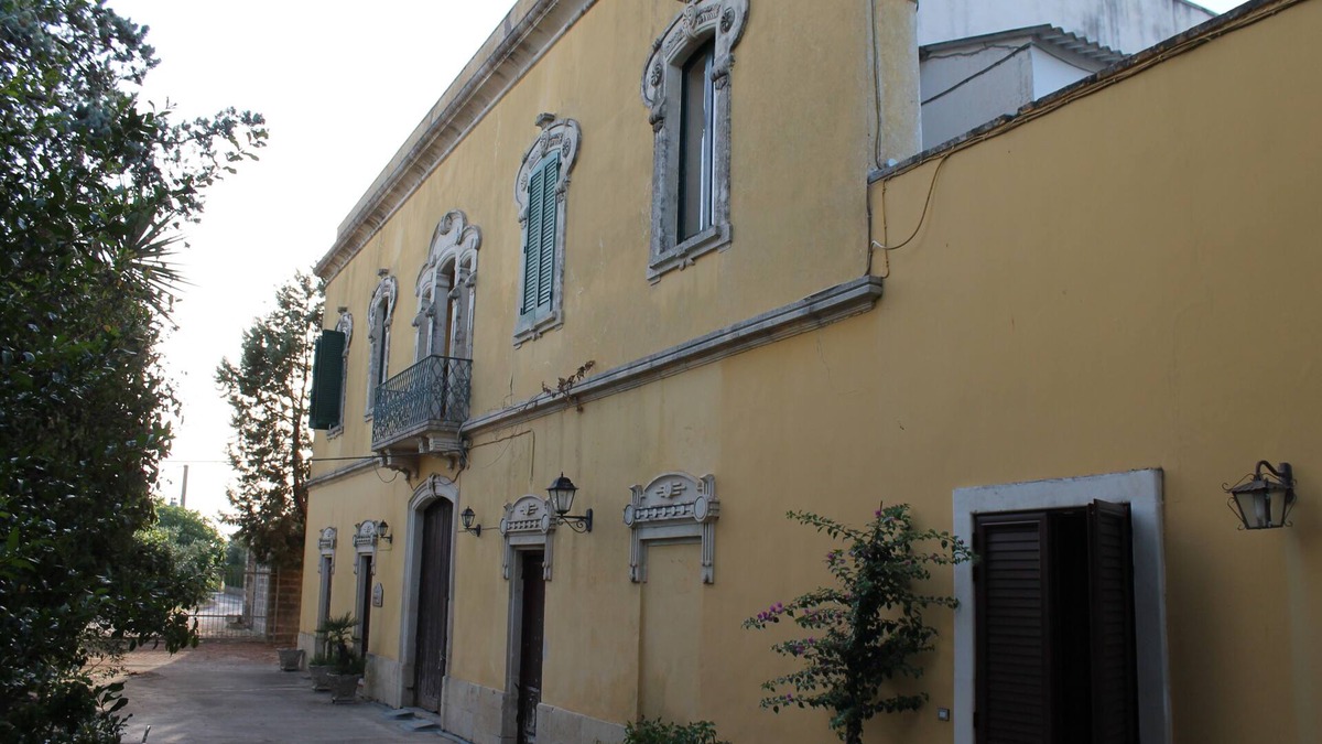 Cutrofiano House | Residence of '800 in the Salentine countryside at km. 15 from the sea (Gallipoli .)