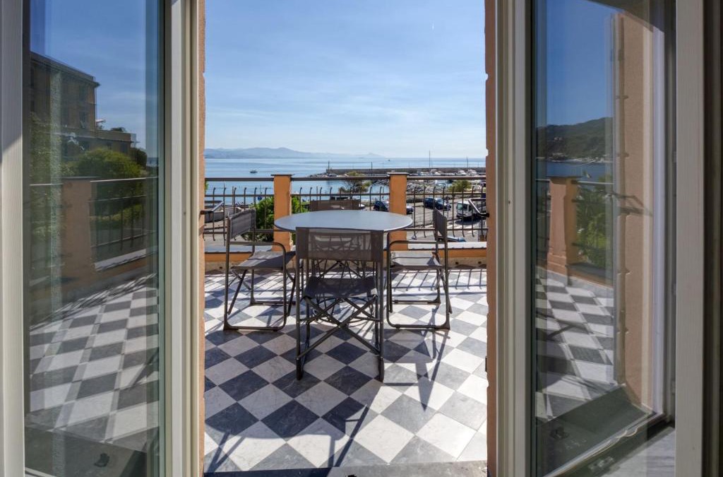 Arenzano Apartment | Residence Via Di Francia